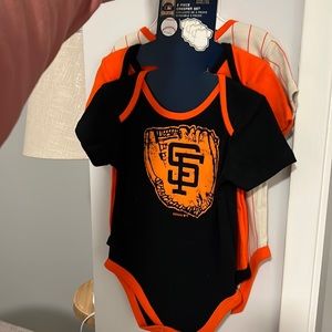 NWT Giants Onesie 18 month